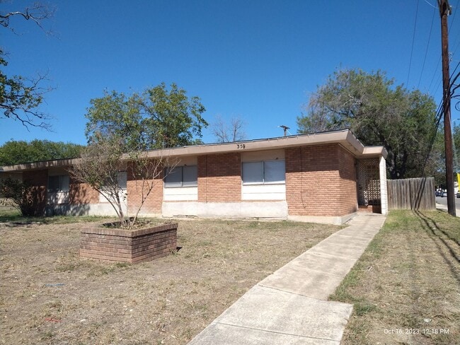 Building Photo - 359 Waxwood Ln