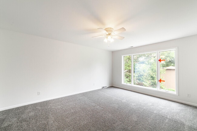 Building Photo - 201 Briarcrest Ct