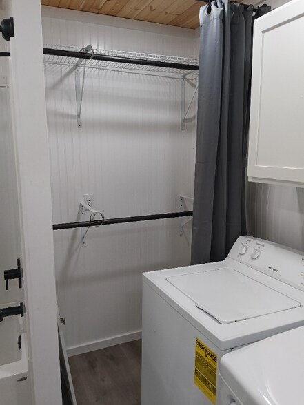 Building Photo - 715 Coulee Kinney Dr