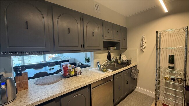 Building Photo - 155 Ocean Ln Dr