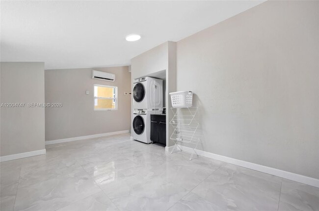 Building Photo - 1050 Harrison St