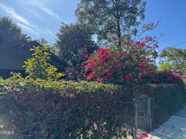 Building Photo - 548 Herbert St