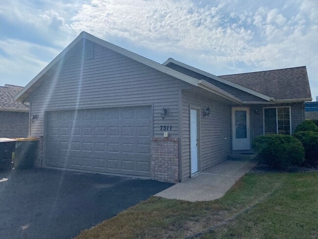 Building Photo - 7311 Ryan Amy Dr