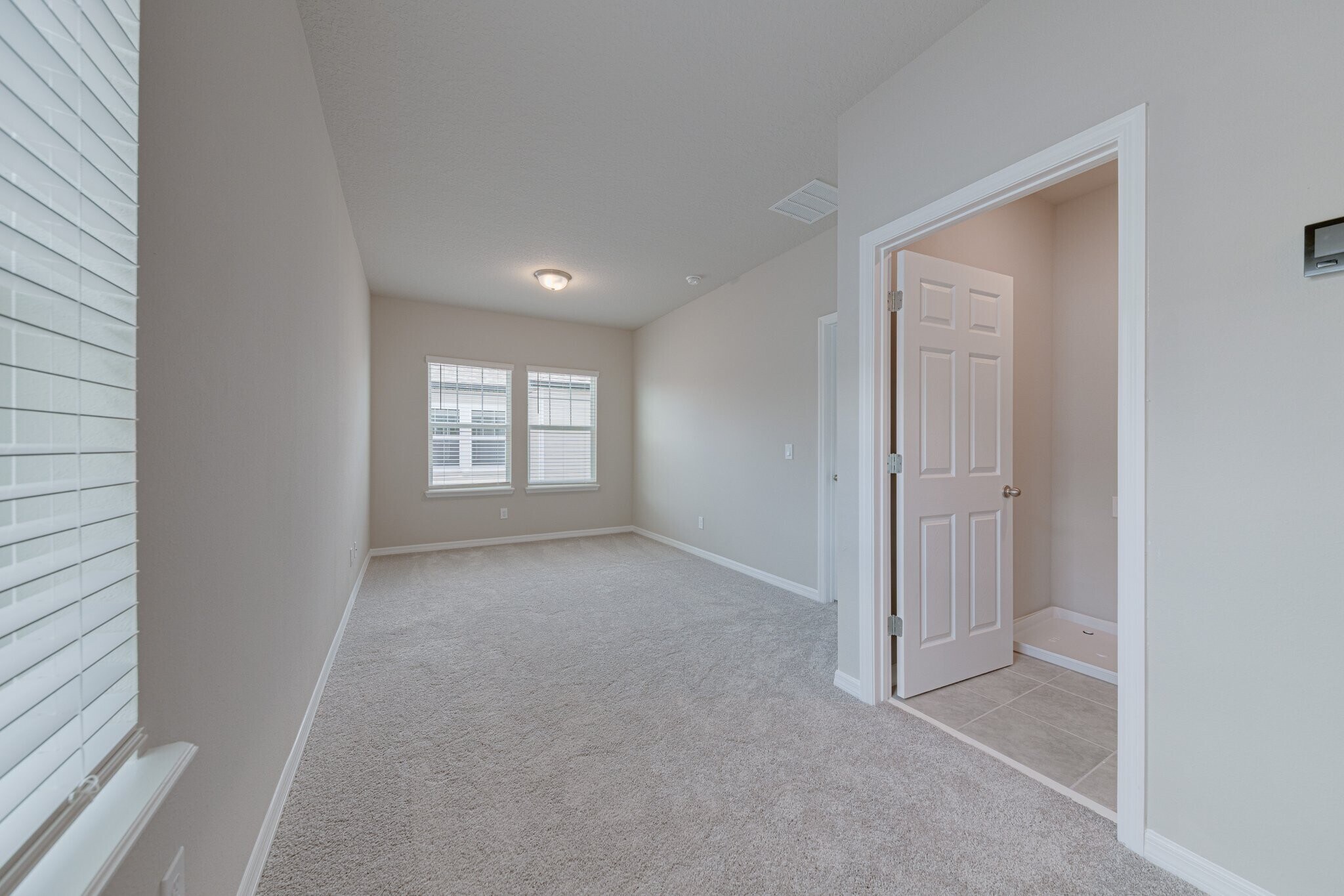 Building Photo - 524 Venetian Palms Blvd