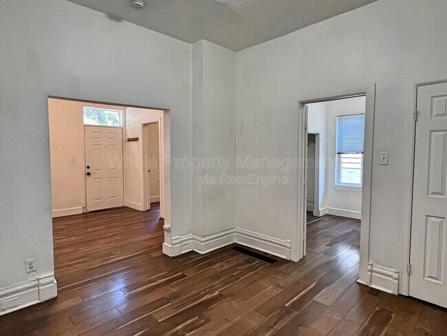 Building Photo - 2234 W 30th Ave