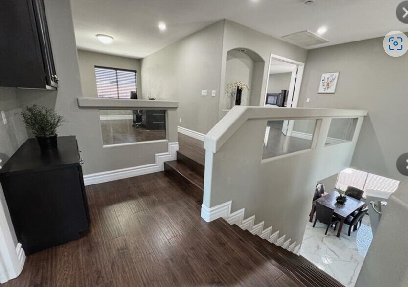 2nd floor - 9848 Sonora Bend Ave