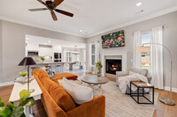 Building Photo - 3800 SW Mistletoe Ave