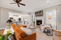 Building Photo - 3800 SW Mistletoe Ave