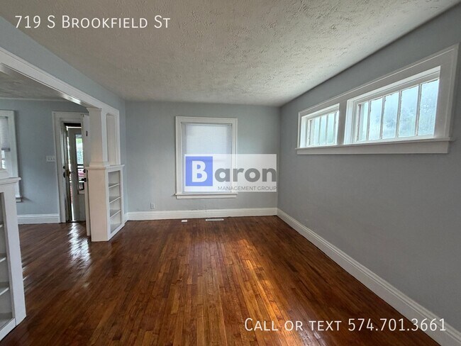 Building Photo - 719 S Brookfield St