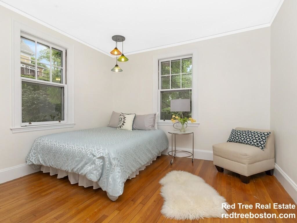 Building Photo - 66 Algonquin Rd