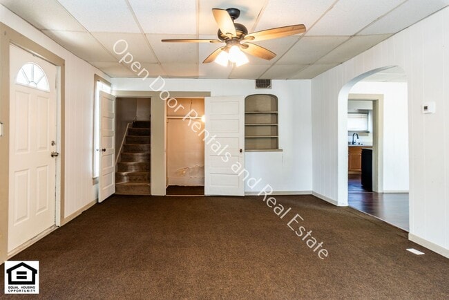 Building Photo - 360 W 9th St
