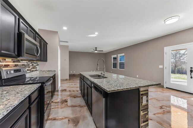 Building Photo - 13534 Wembley Heights Dr