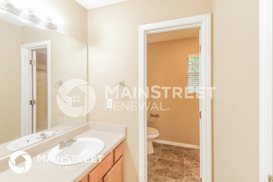 Building Photo - 45 Fairclift Dr