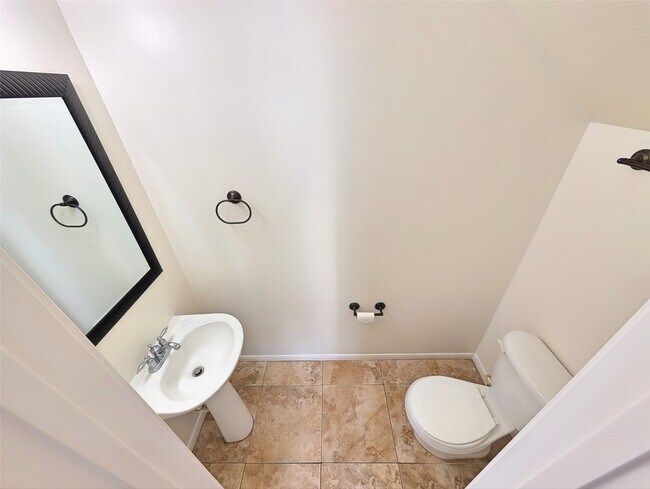 Building Photo - 18119 Sweet Juniper Ln