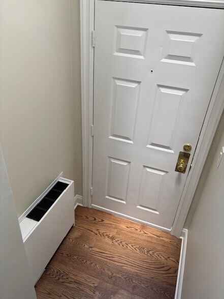 Front Entrance - 15 River Rd