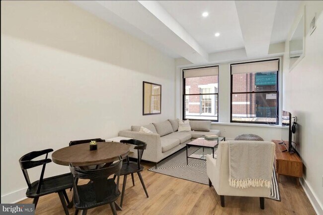 Building Photo - 150 S Independence Mall W