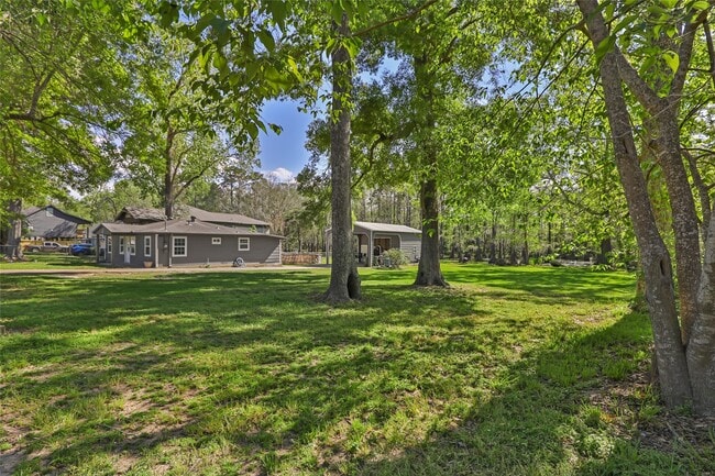 Building Photo - 218 Waterfall Dr