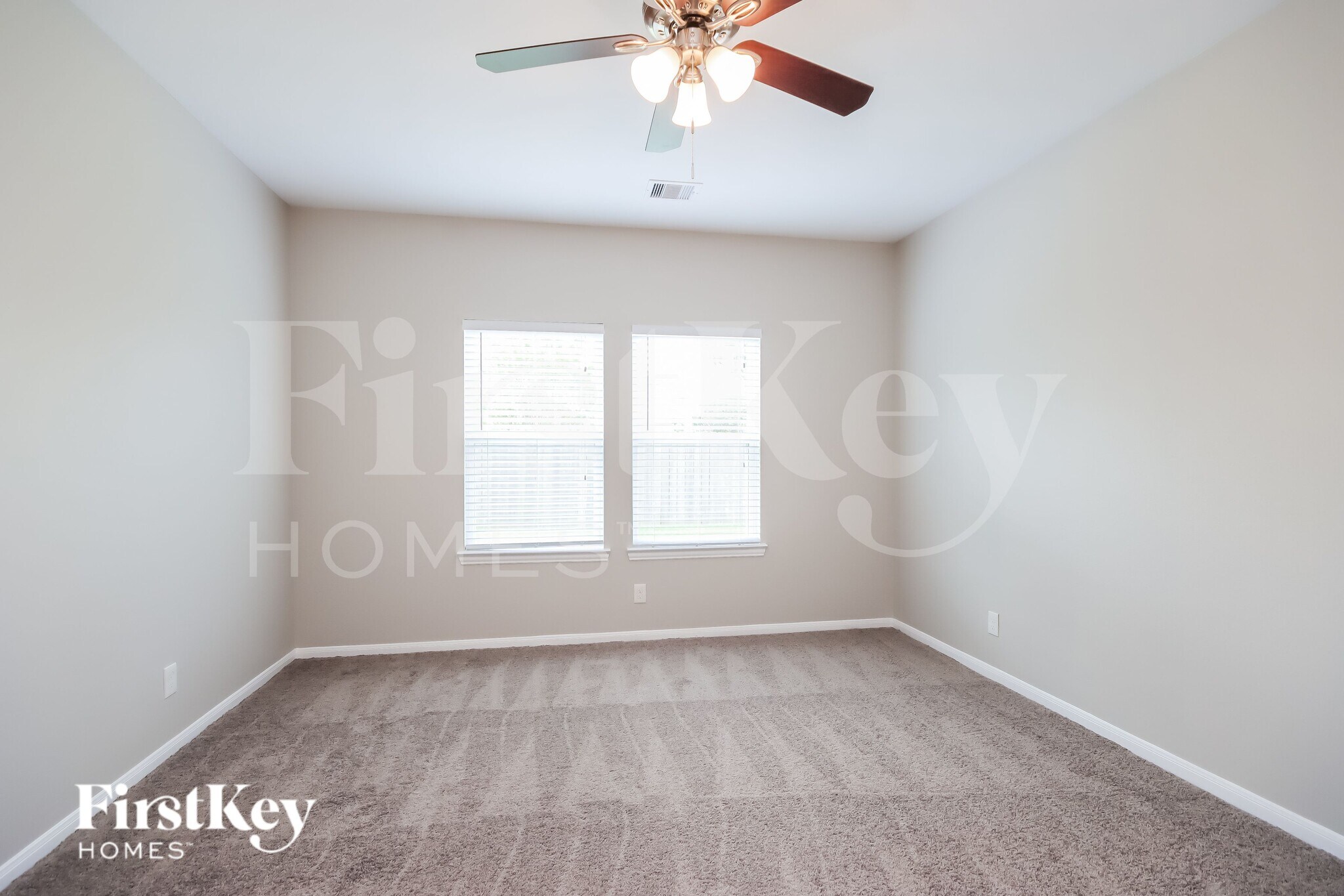 Building Photo - 10002 Chase Ct