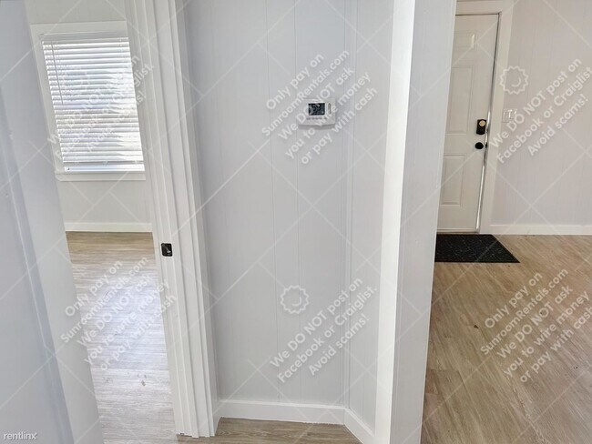 Building Photo - 3 br, 1 bath House - 314 W 36th St