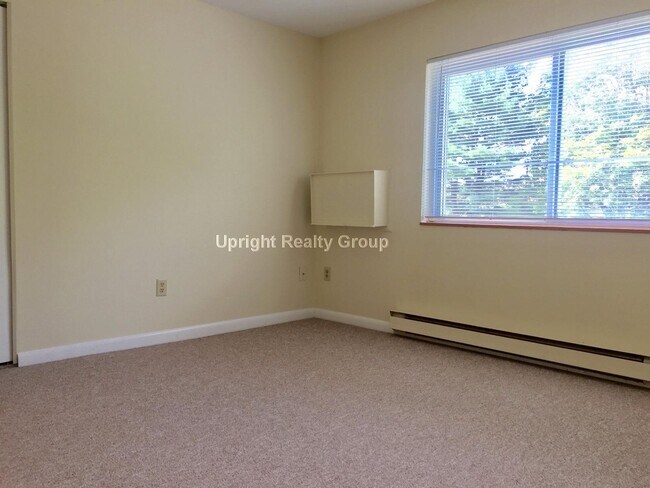 Building Photo - 64-66 Mayflower Ave. Unit 7
