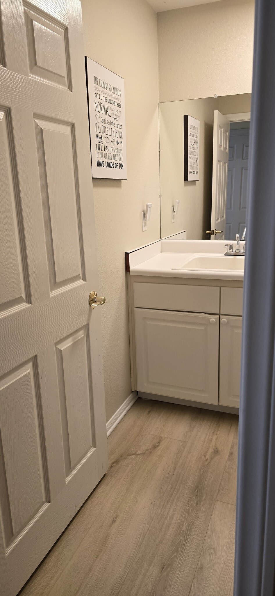 Building Photo - 395 Plaza Calimar