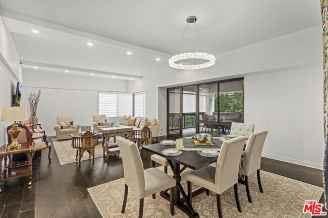 Building Photo - 10445 Wilshire Blvd