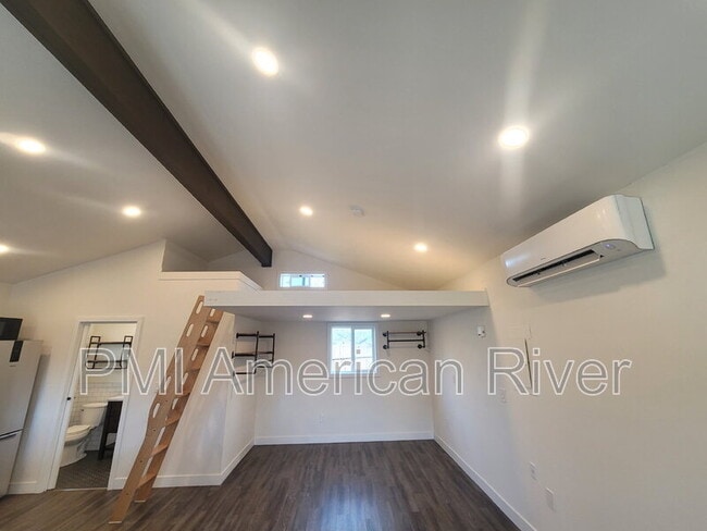 Building Photo - 3825 7th Ave