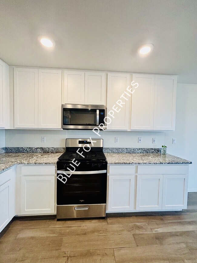 Building Photo - 6563 W Camino Pizarro
