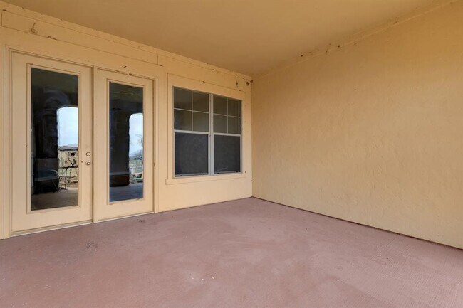 Building Photo - 17040 W Farm To Market 1097