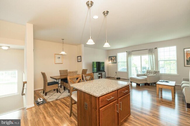 Building Photo - 155 Schramm Lp