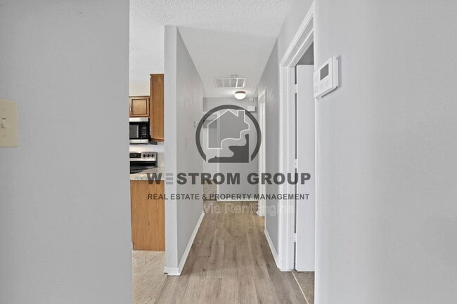 Building Photo - 1115 Stone Creek Dr