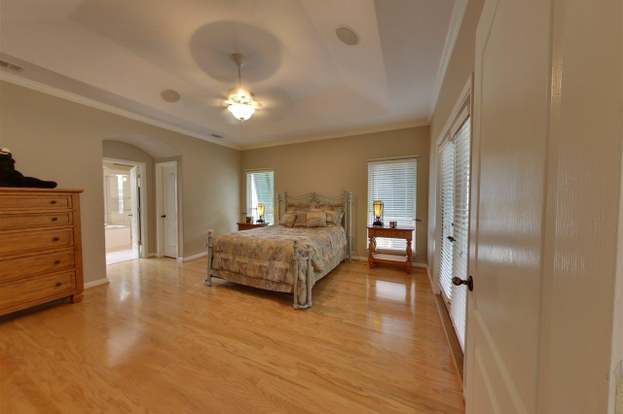 Building Photo - 9945 Rail Cir
