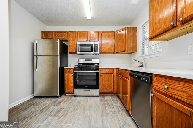 Building Photo - 4610 Idlewood Park