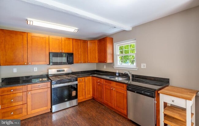 Building Photo - 148 Iron Bark Ct