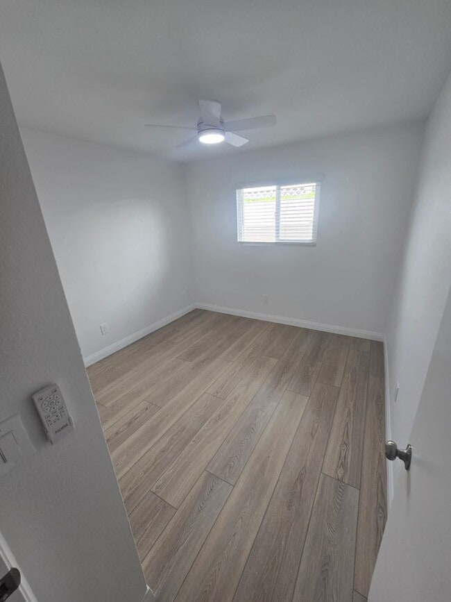 Building Photo - 4 Bedroom, 3 Bath 2-Story Completely Remodeled Home Near MCAS Miramar