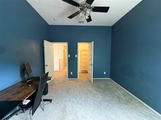 Building Photo - 9503 Saddle Dr