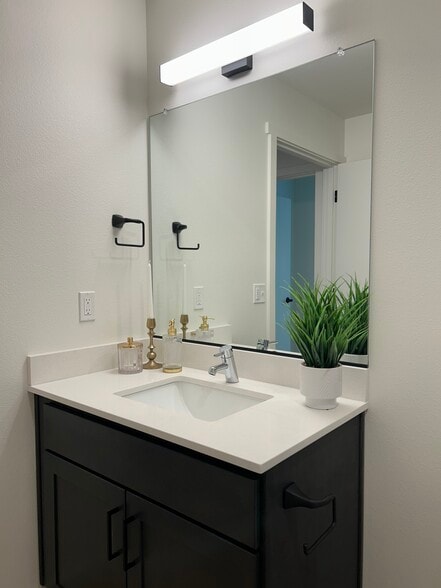 Building Photo - River Run Apartments