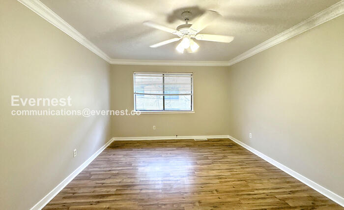 Building Photo - 684 Idlewild Cir