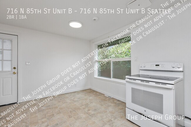 Building Photo - 716 N 85th St