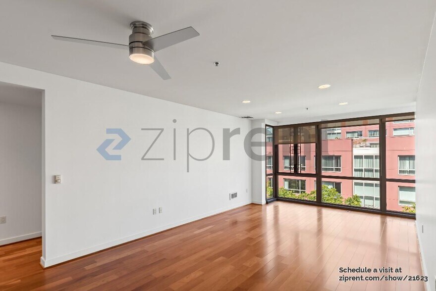 Building Photo - 255 Berry St