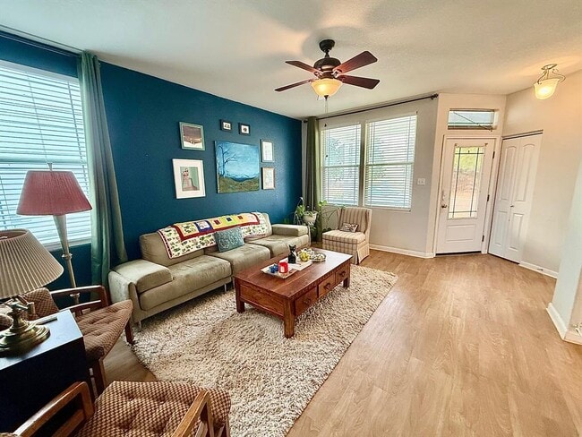 Building Photo - 506 Shadow Point