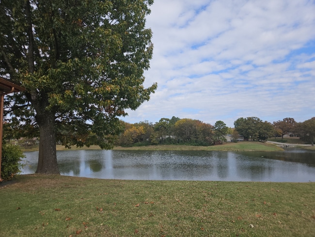 Building Photo - 211 N Grace St