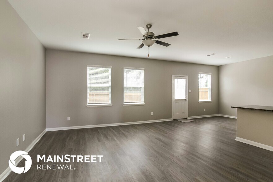 Building Photo - 23019 Bellini Dr