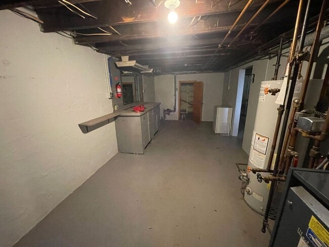 Building Photo - 4 Bedroom Home in Duluth - Available Now!