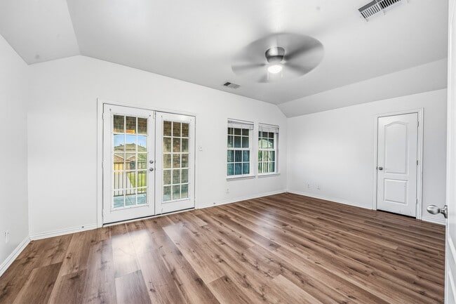 Building Photo - 2403 Summers Glen Ct