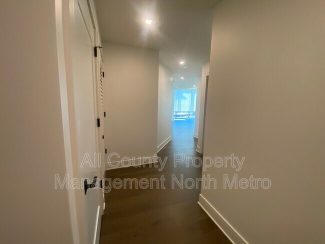 Building Photo - 788 West Marietta St NW