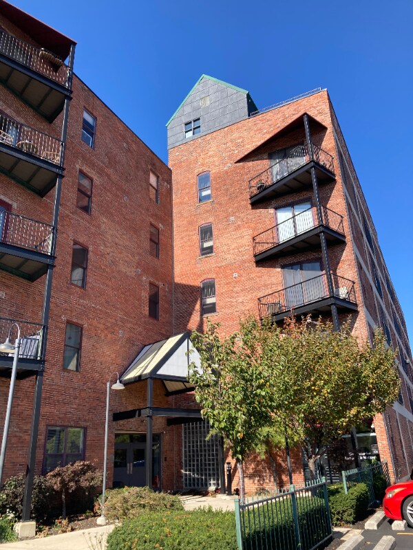 Building Photo - 432 E Rich St