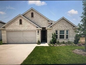 Building Photo - 2208 Ridgecrest Ln