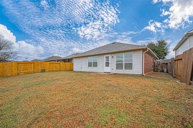 Building Photo - 19430 Mystic Cypress Dr