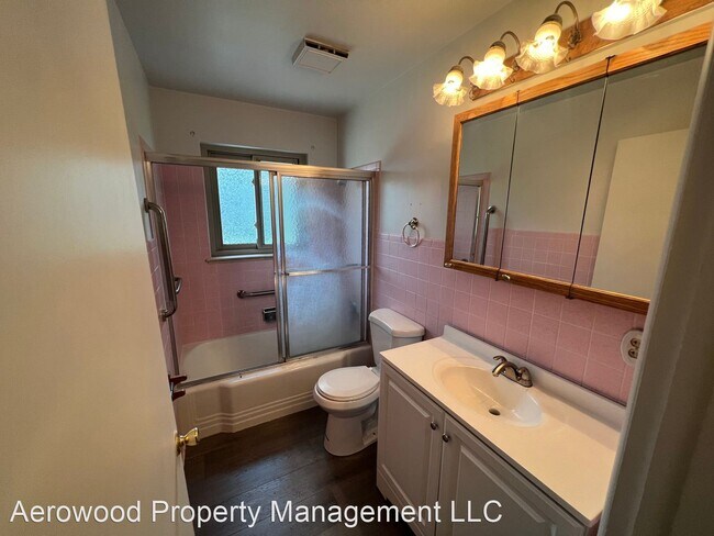 Building Photo - 3 br, 2 bath House - 850 S Flower
